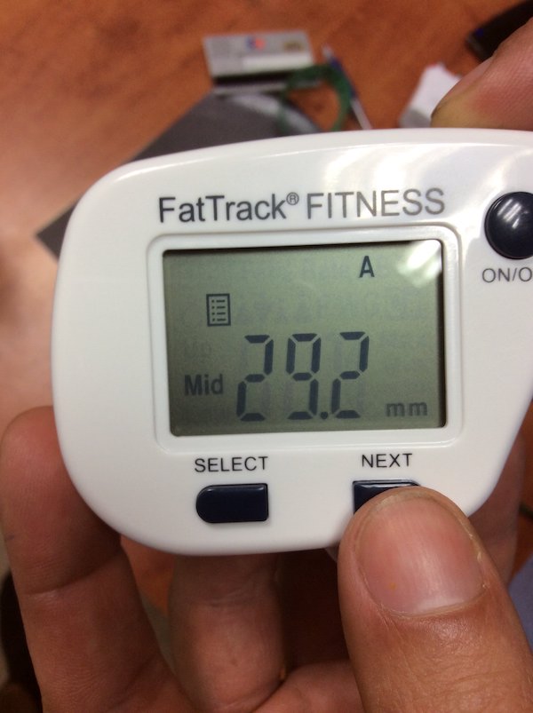 תוצאות מדידת אחוז שומן בשימשו קאליפר דיגטאלי 